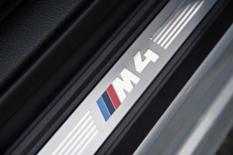 BMW M4 Convertible 2014 года  (фото 219 из 276)